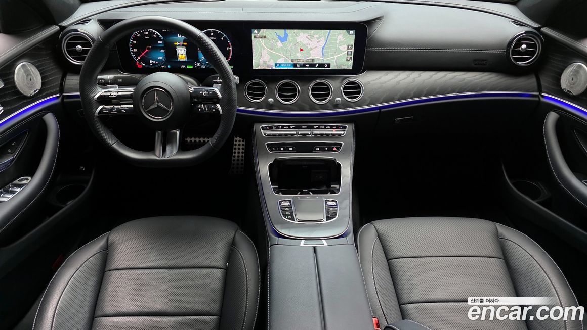 Mercedes-Benz E-Class 2023