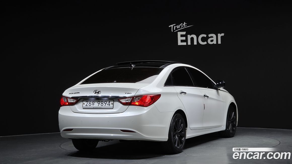 Hyundai Sonata 2010