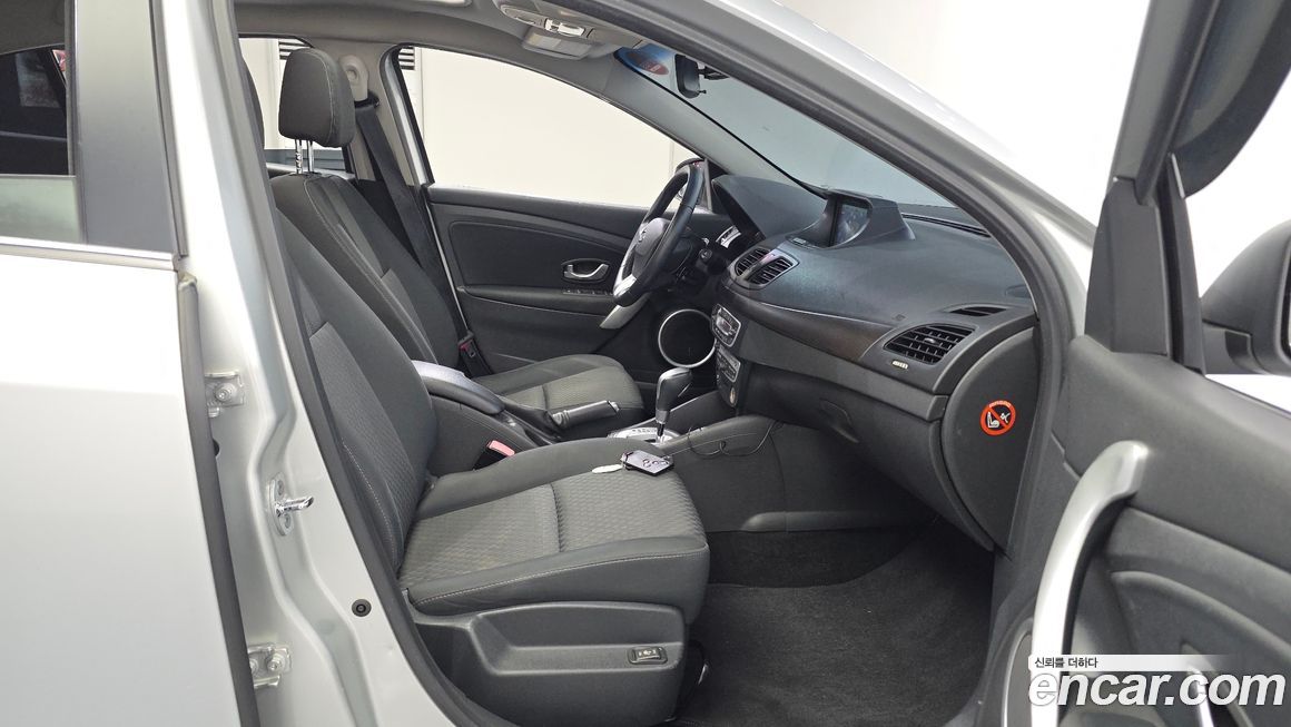 Renault-KoreaSamsung SM3 2010