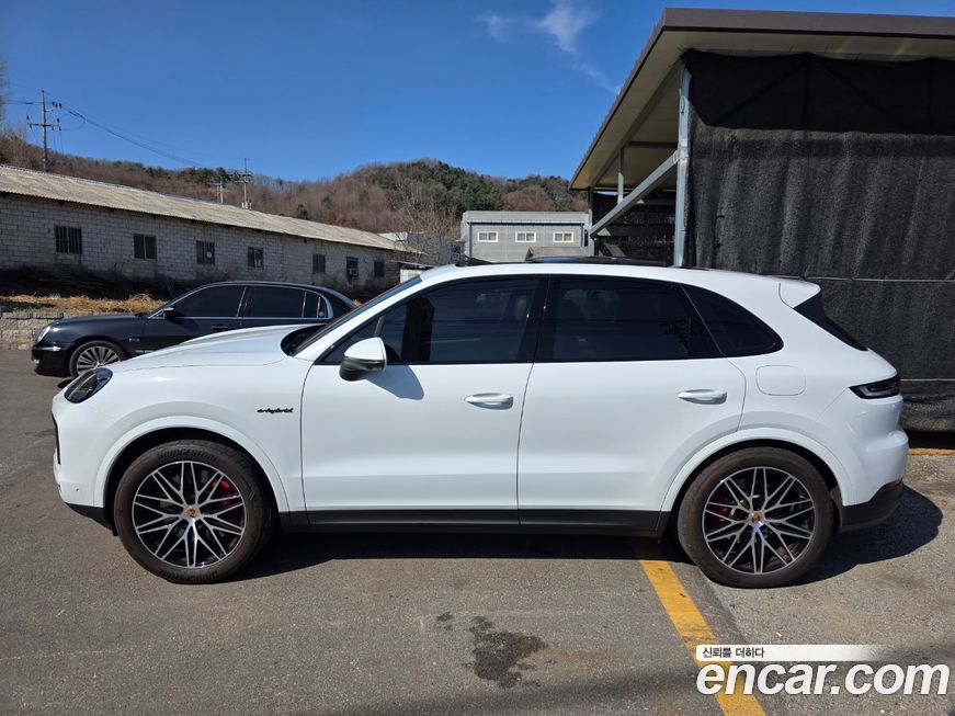 Porsche Cayenne 2025