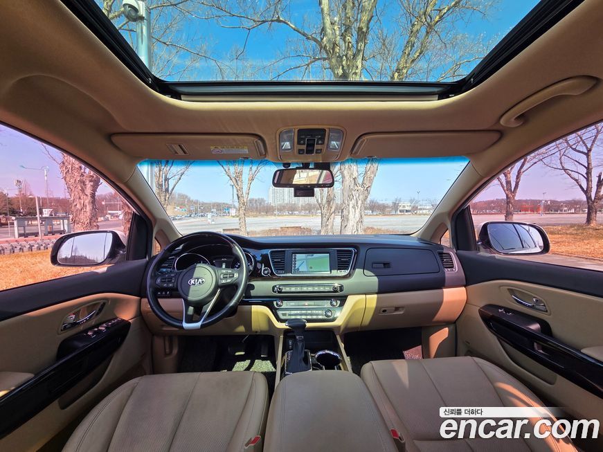 Kia Canival 2019