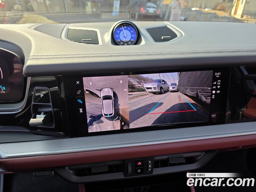 Porsche Cayenne 2025