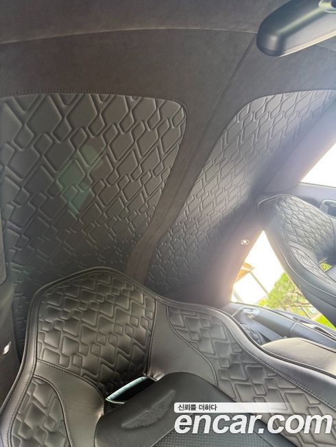 Astonmartin Rapide 2015