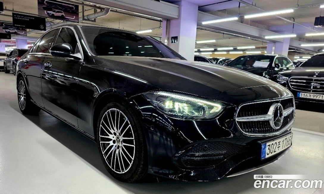 Mercedes-Benz C-Class 2024