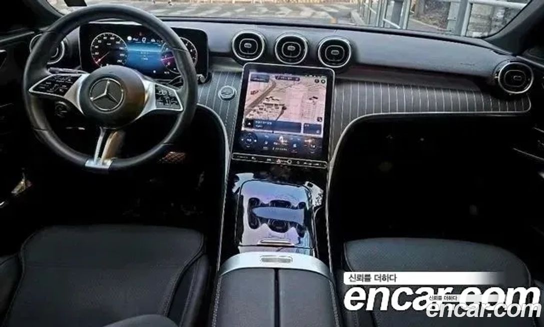 Mercedes-Benz C-Class 2024