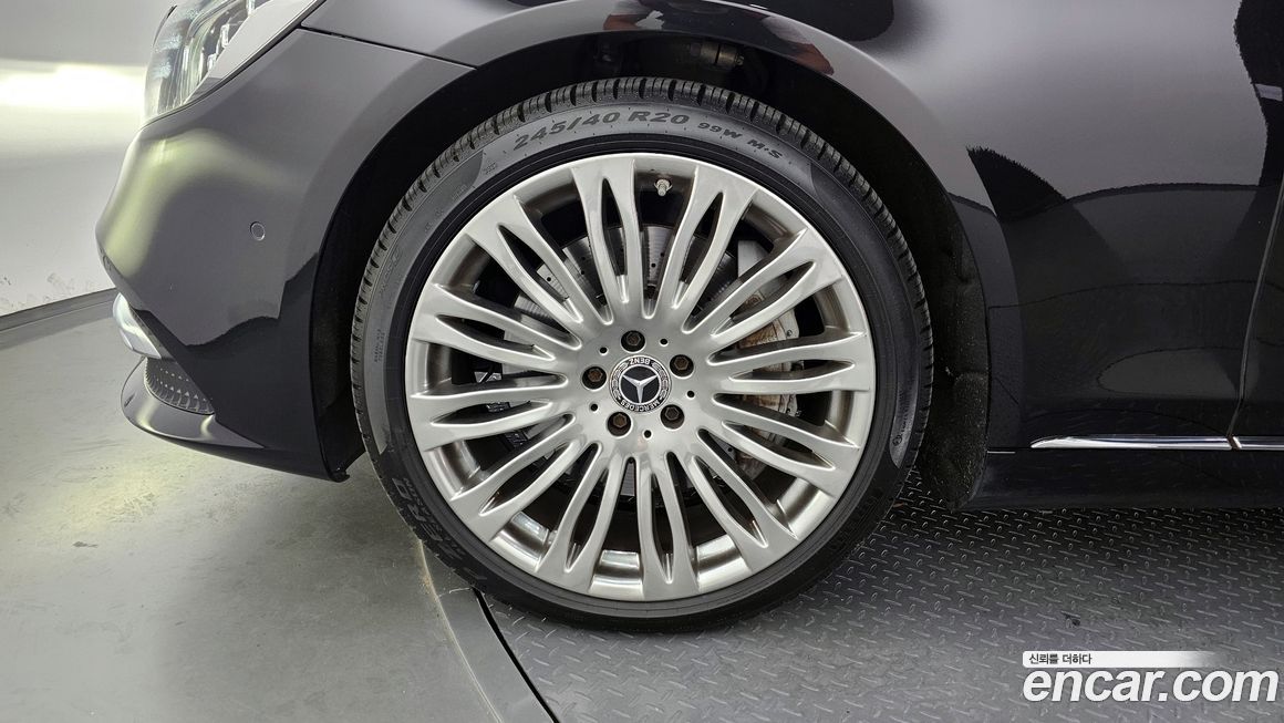 Mercedes-Benz S-Class 2019