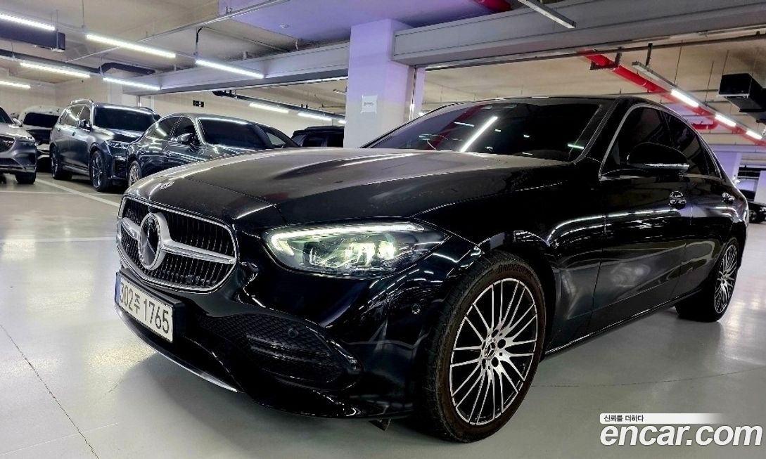 Mercedes-Benz C-Class 2024
