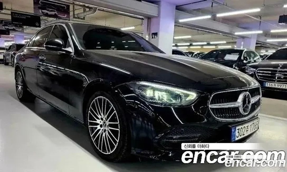 Mercedes-Benz C-Class 2024