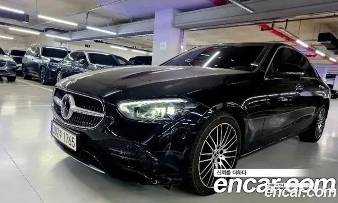 Mercedes-Benz C-Class 2024