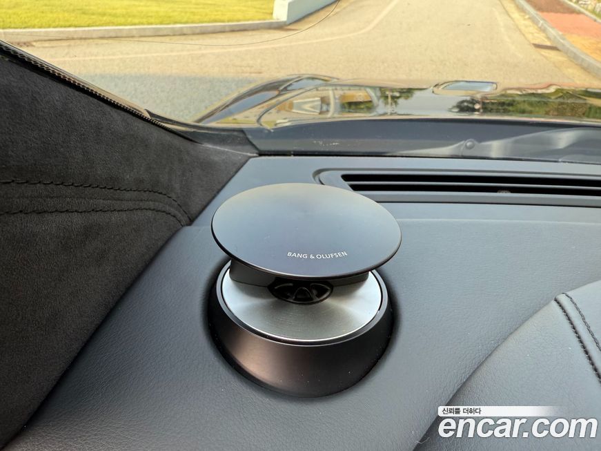 Astonmartin Rapide 2015