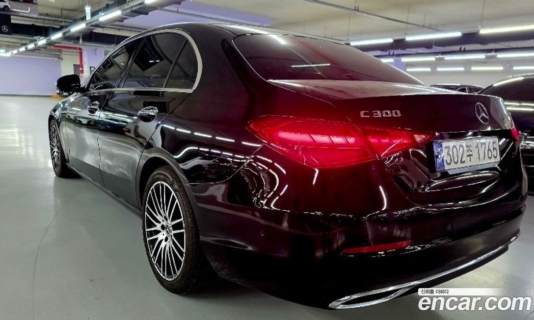 Mercedes-Benz C-Class 2024