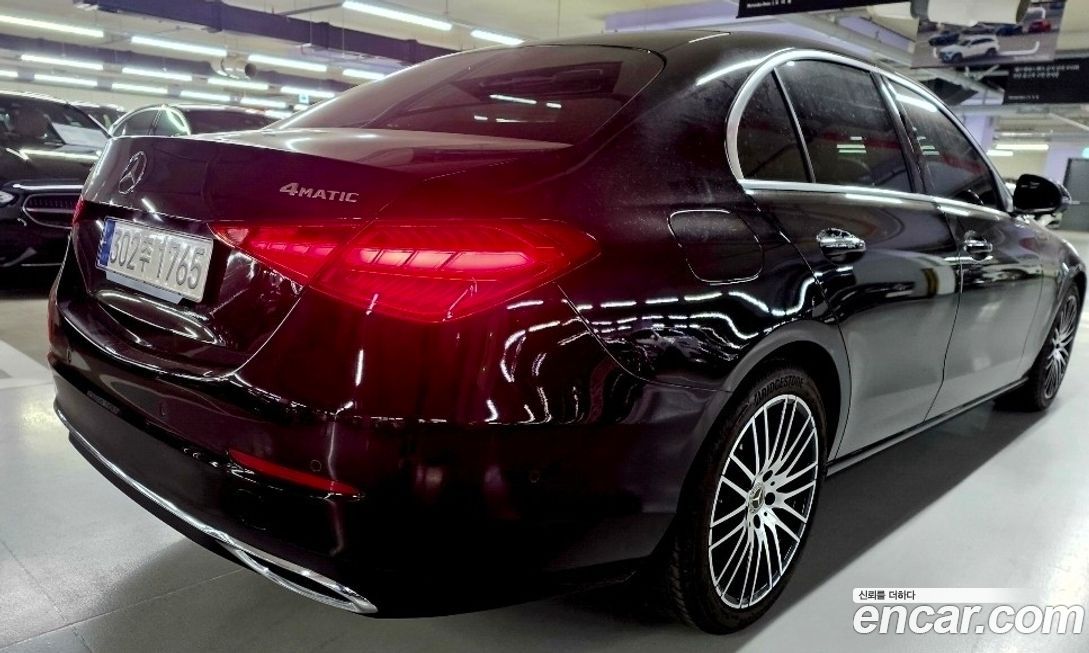 Mercedes-Benz C-Class 2024