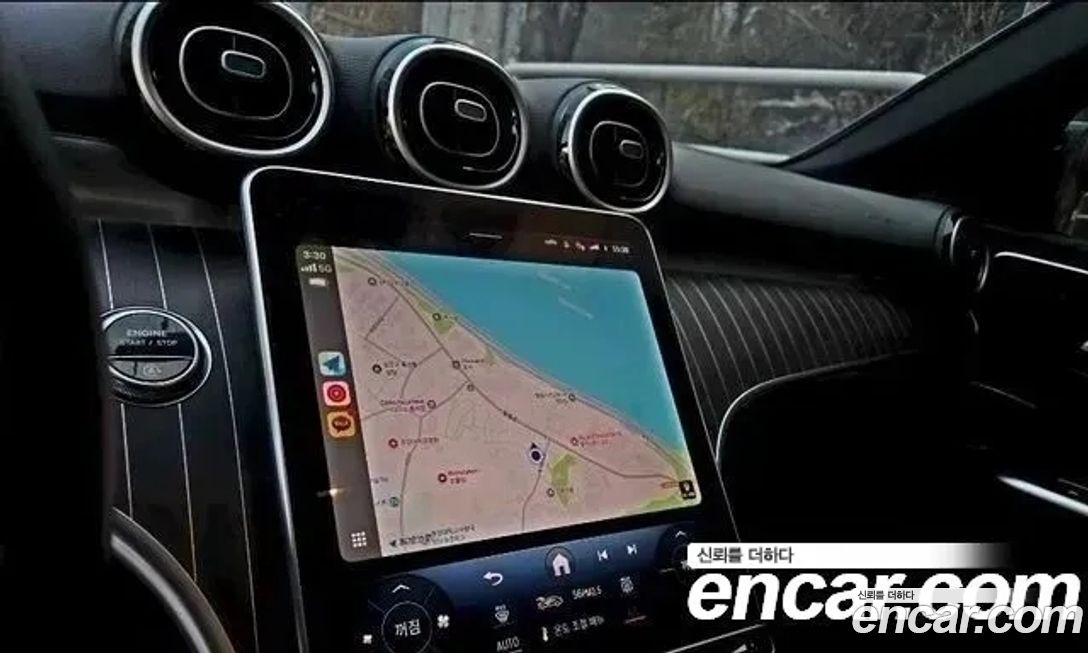 Mercedes-Benz C-Class 2024