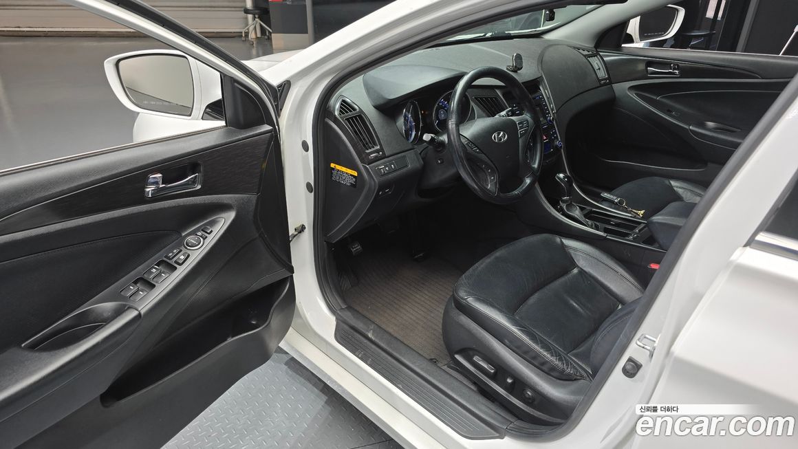 Hyundai Sonata 2013