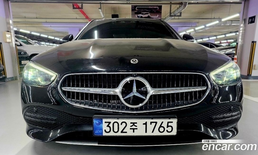 Mercedes-Benz C-Class 2024