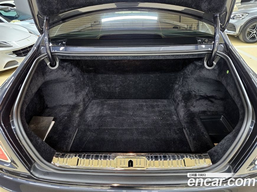 Rolls-Royce Ghost 2010