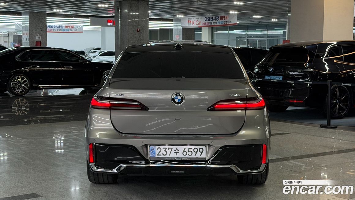 BMW 7-Series 2024