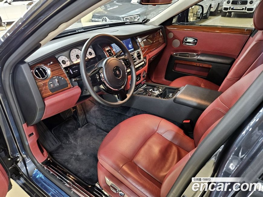 Rolls-Royce Ghost 2010