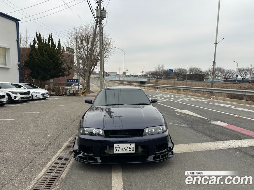 Nissan Skyline 1993