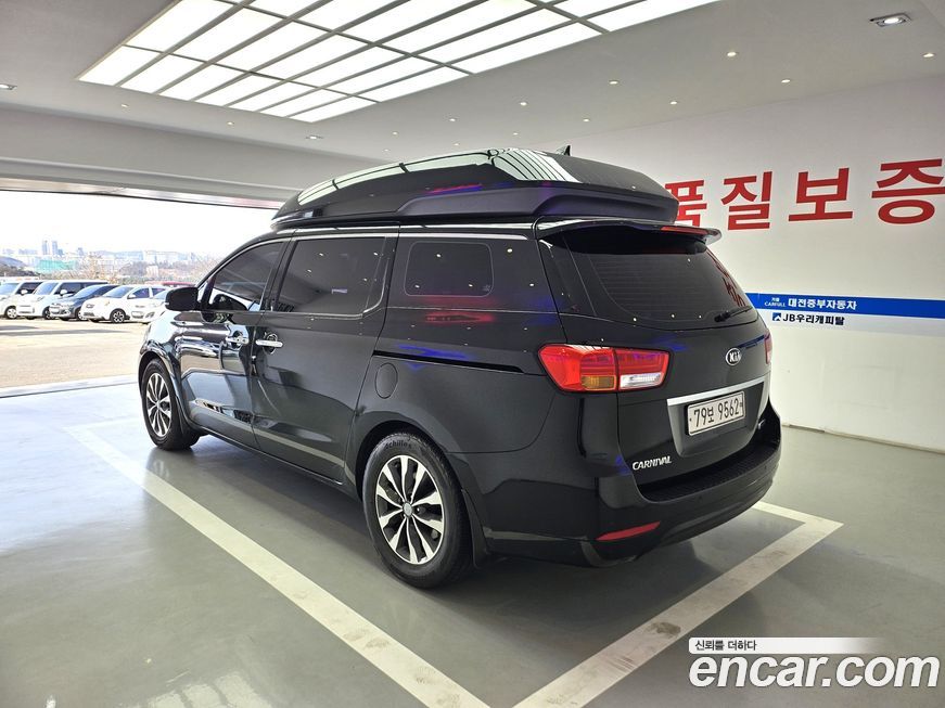 Kia Canival 2018