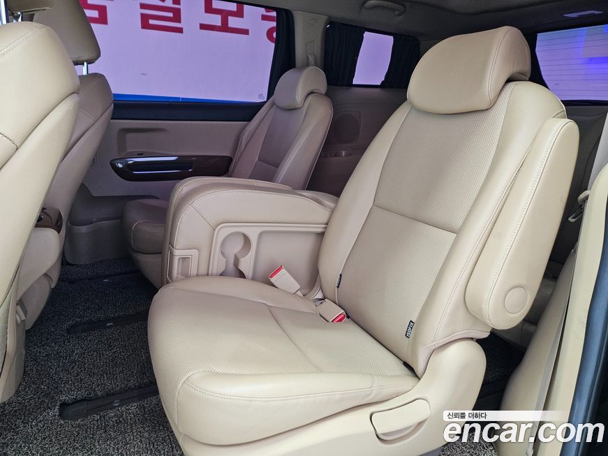 Kia Canival 2018