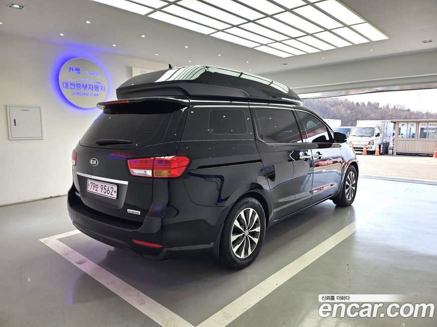 Kia Canival 2018