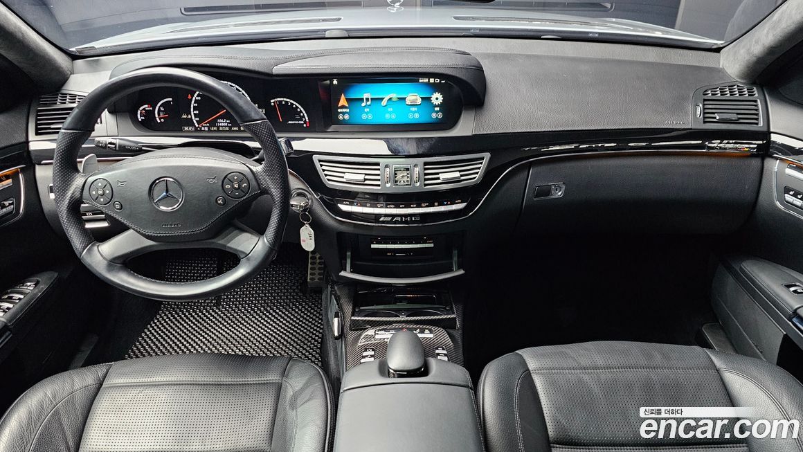 Mercedes-Benz S-Class 2010