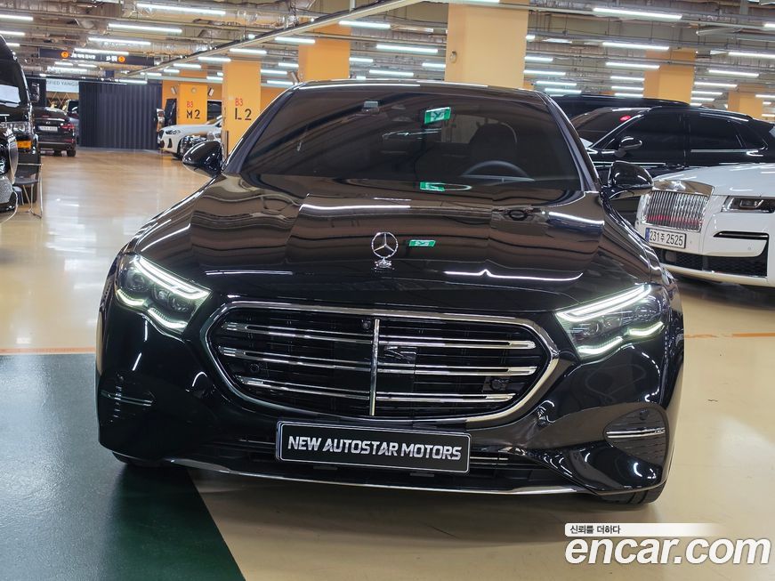 Mercedes-Benz E-Class 2024