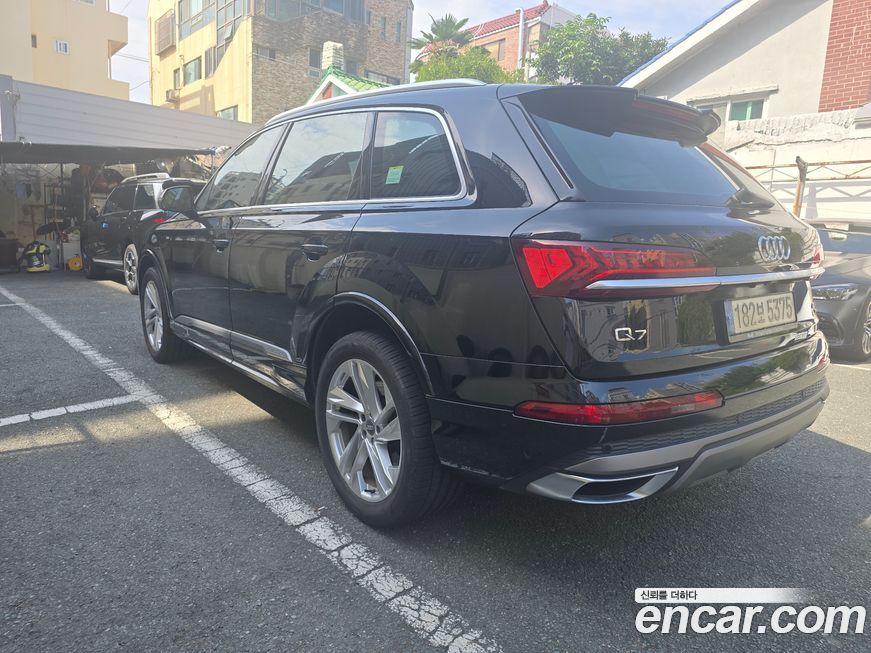 Audi Q7 2022