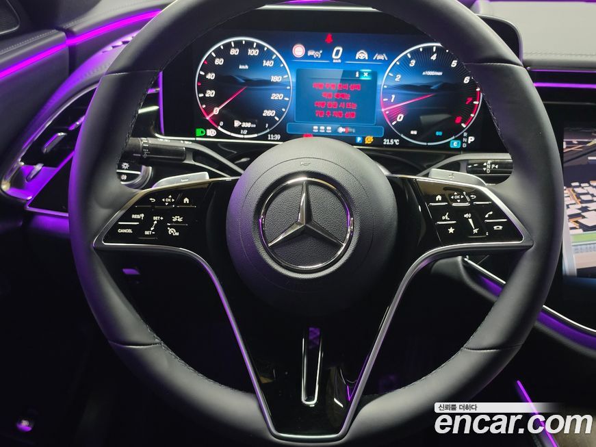 Mercedes-Benz E-Class 2024