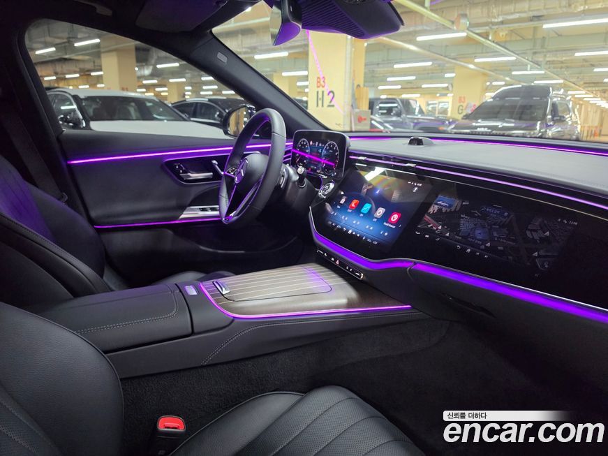 Mercedes-Benz E-Class 2024