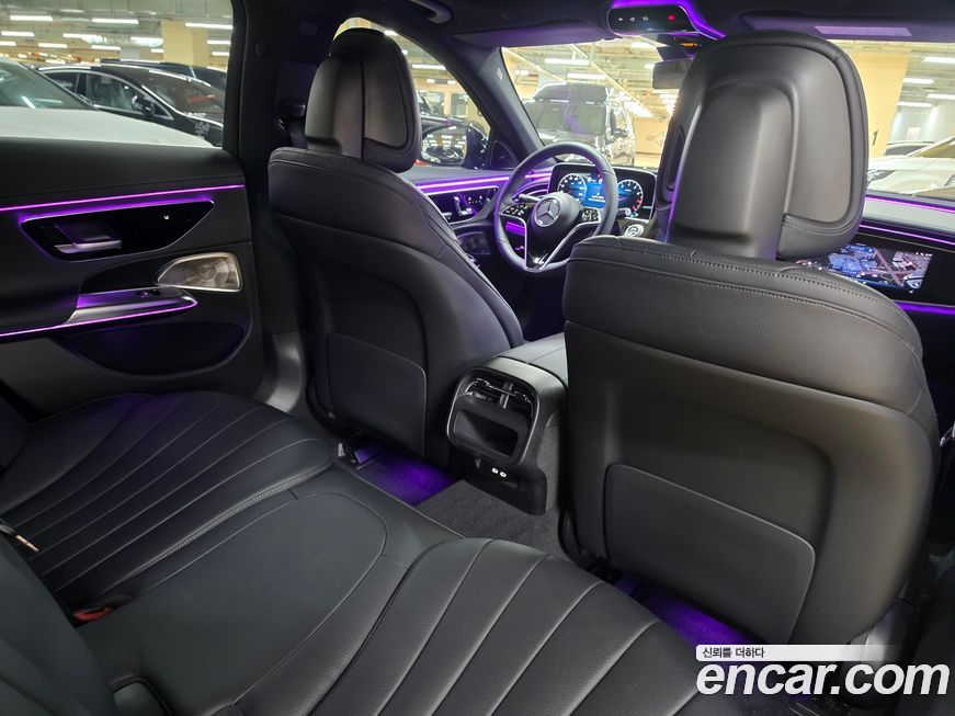 Mercedes-Benz E-Class 2024