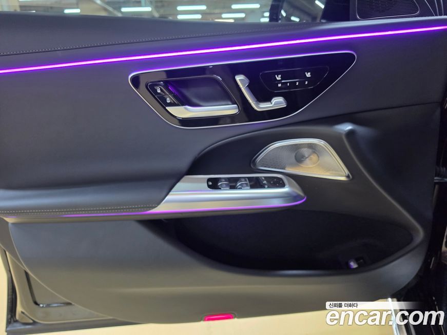 Mercedes-Benz E-Class 2024