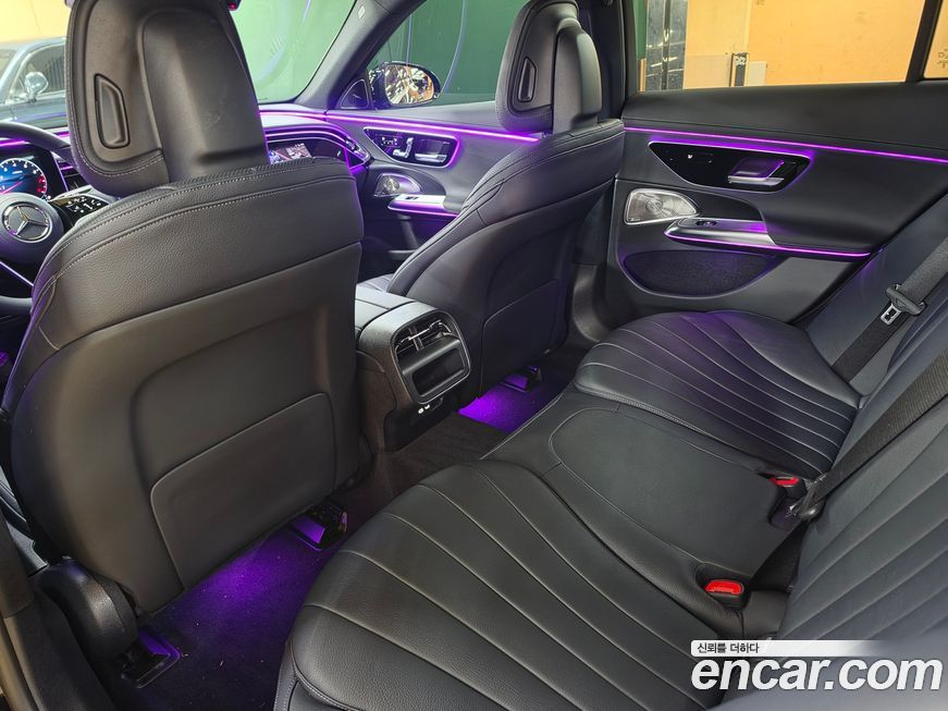 Mercedes-Benz E-Class 2024