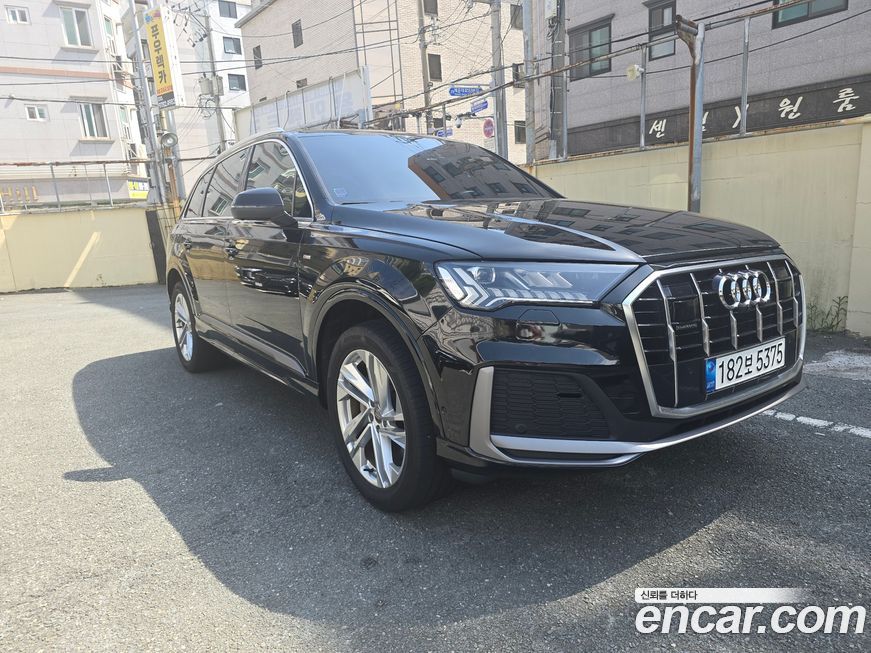 Audi Q7 2022