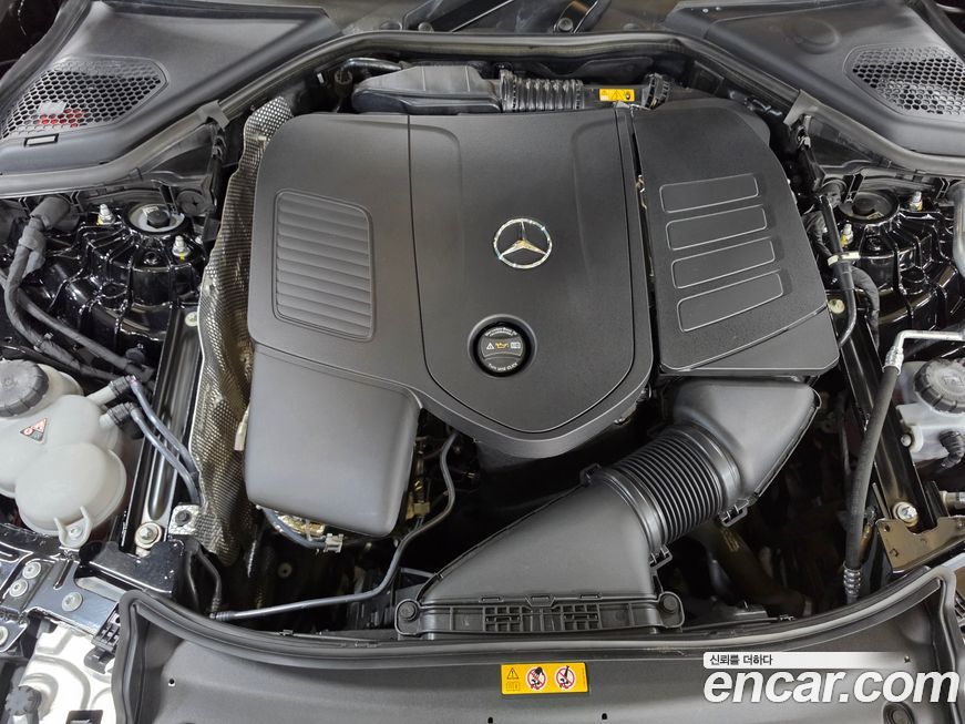 Mercedes-Benz E-Class 2024