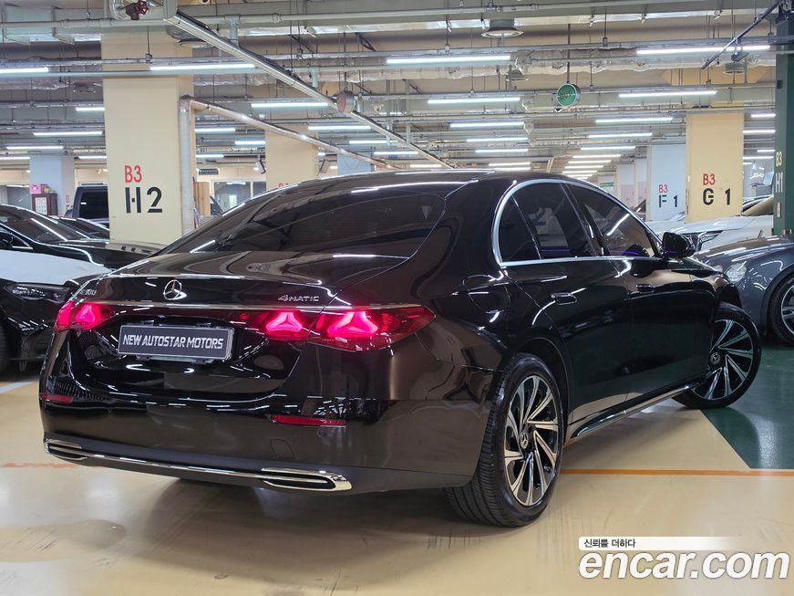 Mercedes-Benz E-Class 2024