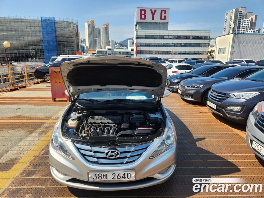 Hyundai Sonata 2010