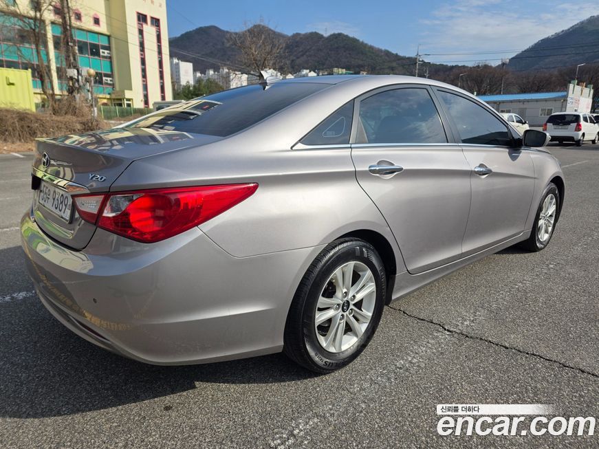 Hyundai Sonata 2010