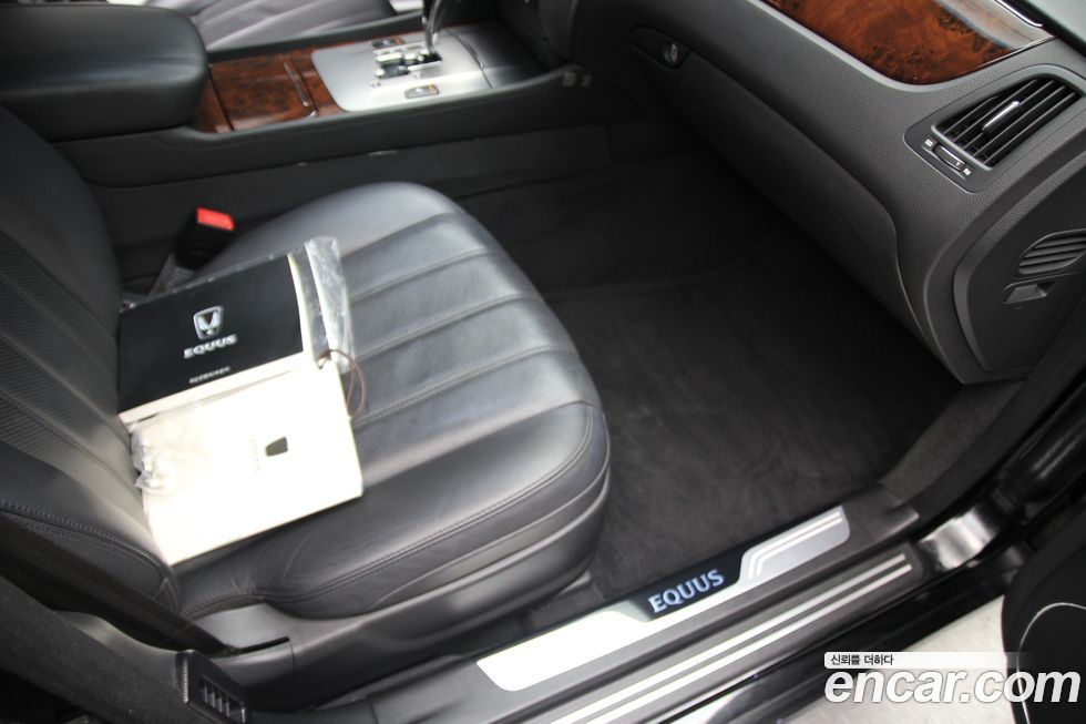 Hyundai Equus 2010