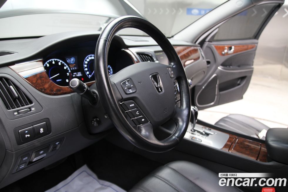 Hyundai Equus 2010