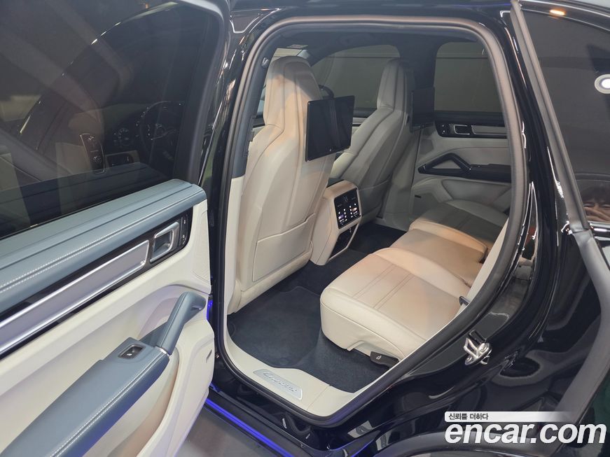 Porsche Cayenne 2023