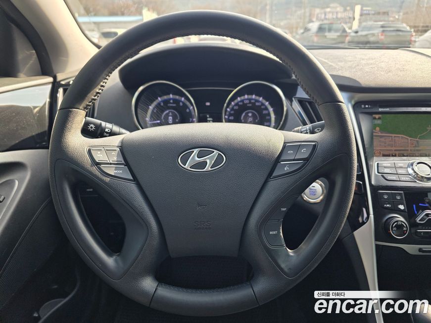 Hyundai Sonata 2010