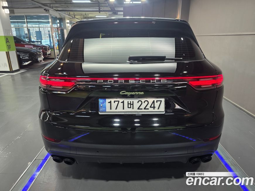 Porsche Cayenne 2023