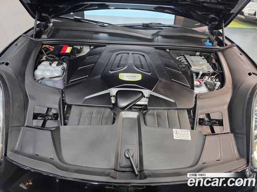 Porsche Cayenne 2023