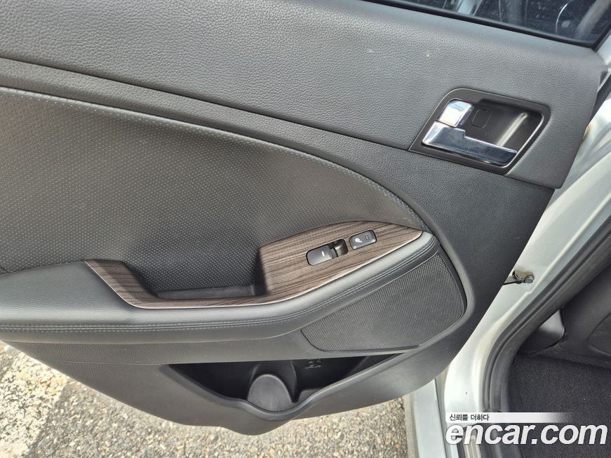 Kia K5 2012