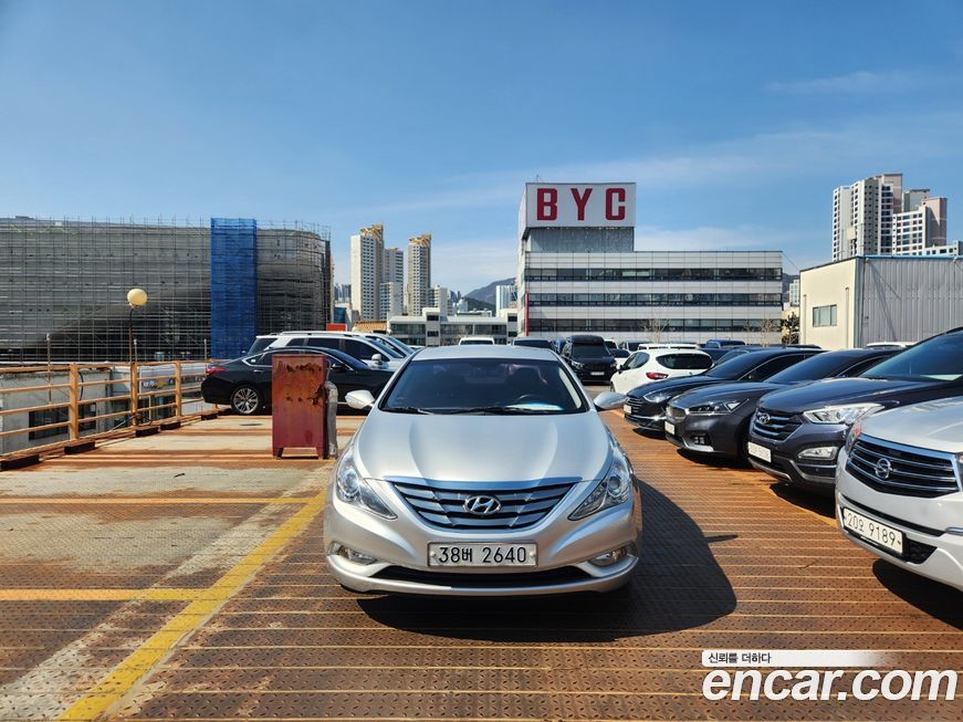 Hyundai Sonata 2010