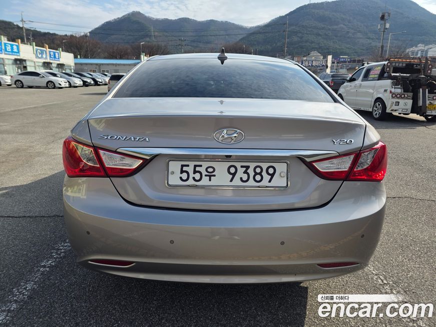 Hyundai Sonata 2010