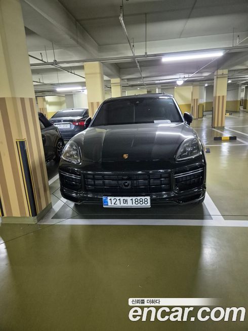 Porsche Cayenne 2021