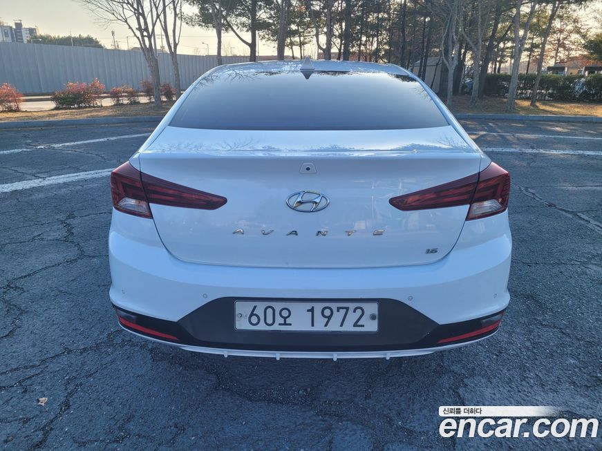 Hyundai AVANTE 2019